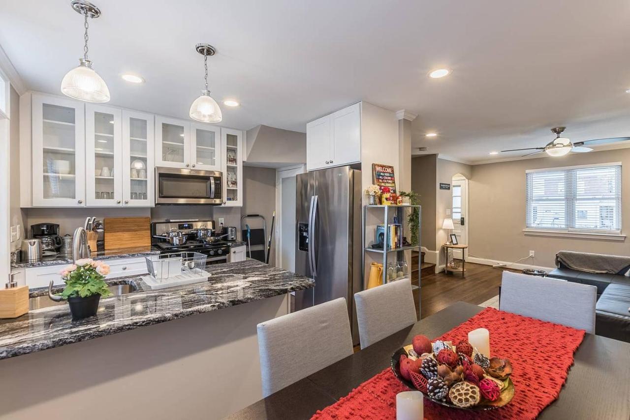 Beautiful 3Br 2Ba House With Cozy Backyard By Cozysuites Alexandria Exterior photo